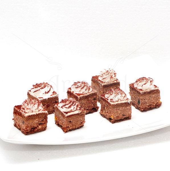 Mini prajituri la platou nr 025