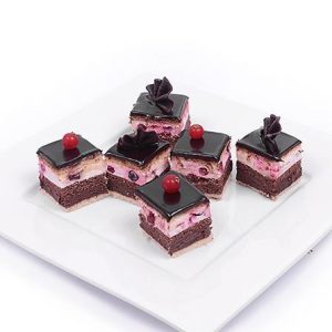 Mini prajituri la platou nr 071