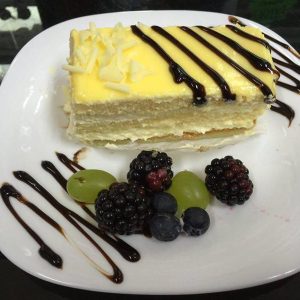 Prajitura cu piersici si frisca nr 1009