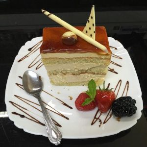 Prajitura cu caramel si frisca nr 1032
