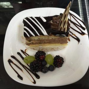 Prajitura cu ciocolata si caramel nr 1055