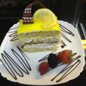 Prajitura cu lamaie si frisca nr 1085