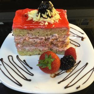 Prajitura cu mure si frisca nr 1093