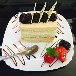 Prajitura cu vanilie si caramel nr 1111