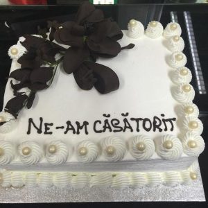 Tort cu frisca 2,3 kg nr 388