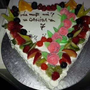 Tort cu frisca 2,3 kg nr 162