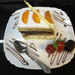 Prajitura cu ciocolata si caise nr 1151