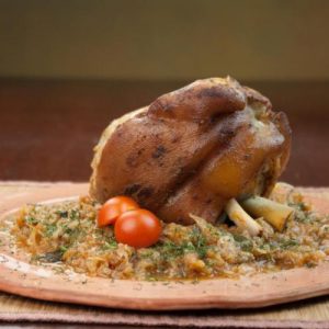 Ciolan de porc cu iahnie de fasole