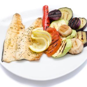 File pastrav cu legume la gratar