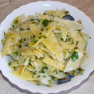 Pastai galbene cu usturoi