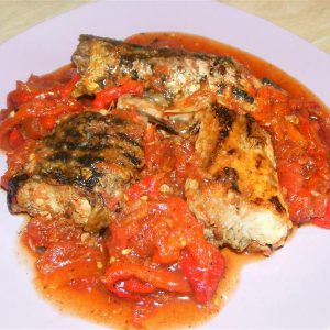 Paste la gratar cu ardei copti si rosii