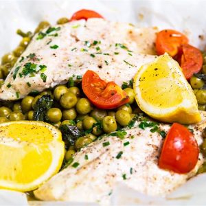 Peste cu mazare, rosii si legume mixte