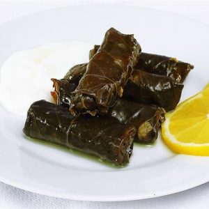 Sarmalute de porc in foi de vita si smantana