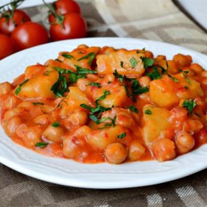 Tocanita de cartofi cu naut