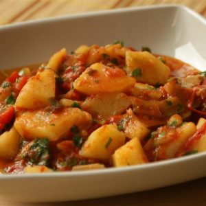 Tocanita cu cartofi si legume