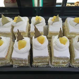 Prajitura cu crema de ananas si frisca nr 2p