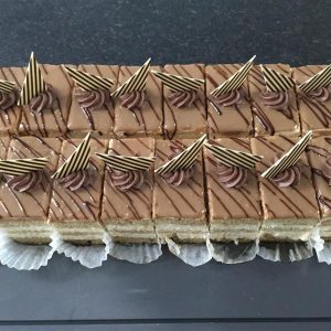 Prajitura cu crema de tiramisu si frica nr 2q