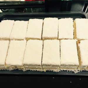 Prajitura cu crema de cocos si frisca nr 2t